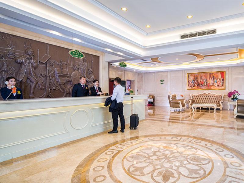 Vienna Hotel Shenzhen Exhibitian Center 2Nd Экстерьер фото